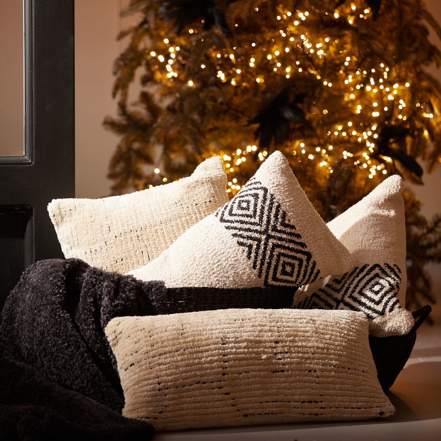 Ivory & Noir Cushion