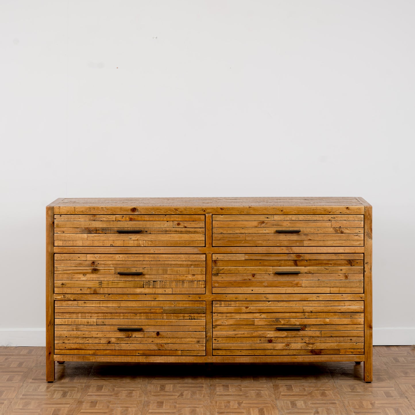 Alba Wide Chest