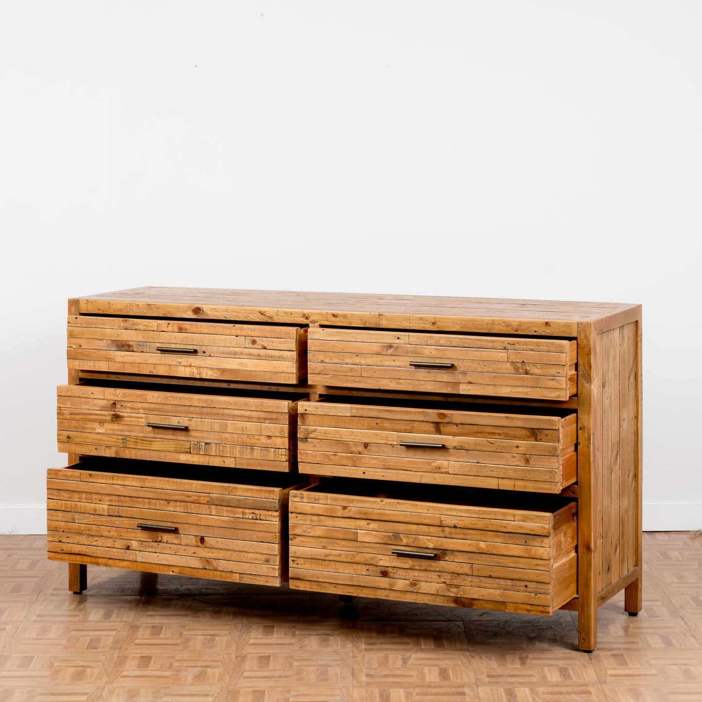Alba Wide Chest
