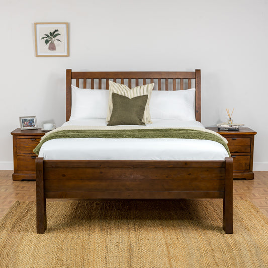 Oscar 4'6 Sleigh Bed